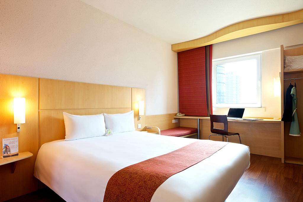 Ibis Chuzhou 1912 Hotel Exterior photo